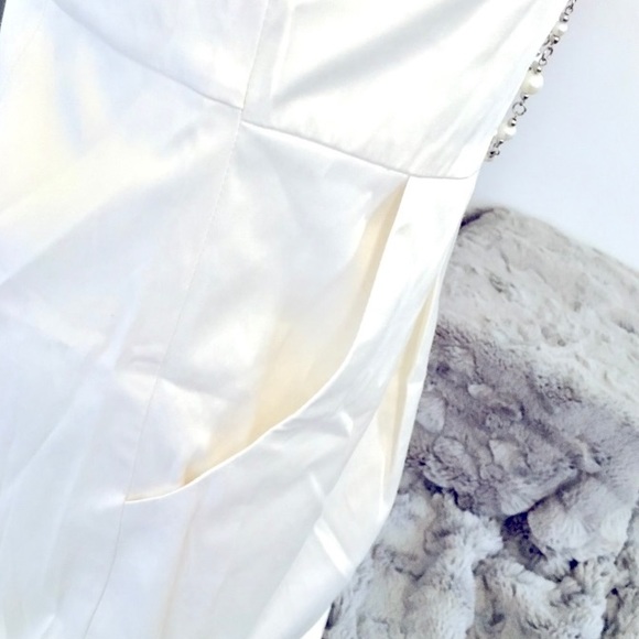 Off White Strapless Dress. Size M. - Picture 3 of 3